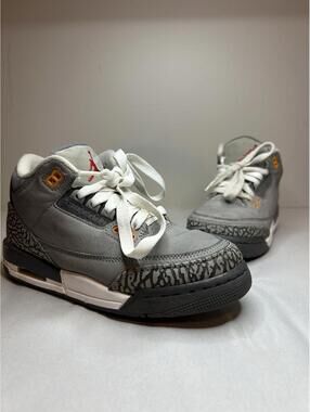 Nike Air Jordan 3 Retro GS Cool Grey 398614-012 Sz 4Y Shoes